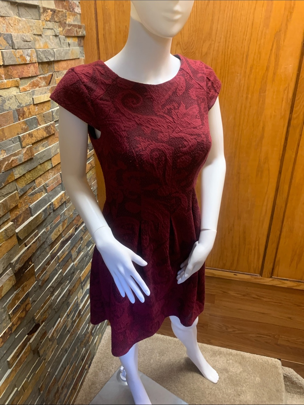 Women’s Burgundy Textured Fit & Flare Dress small